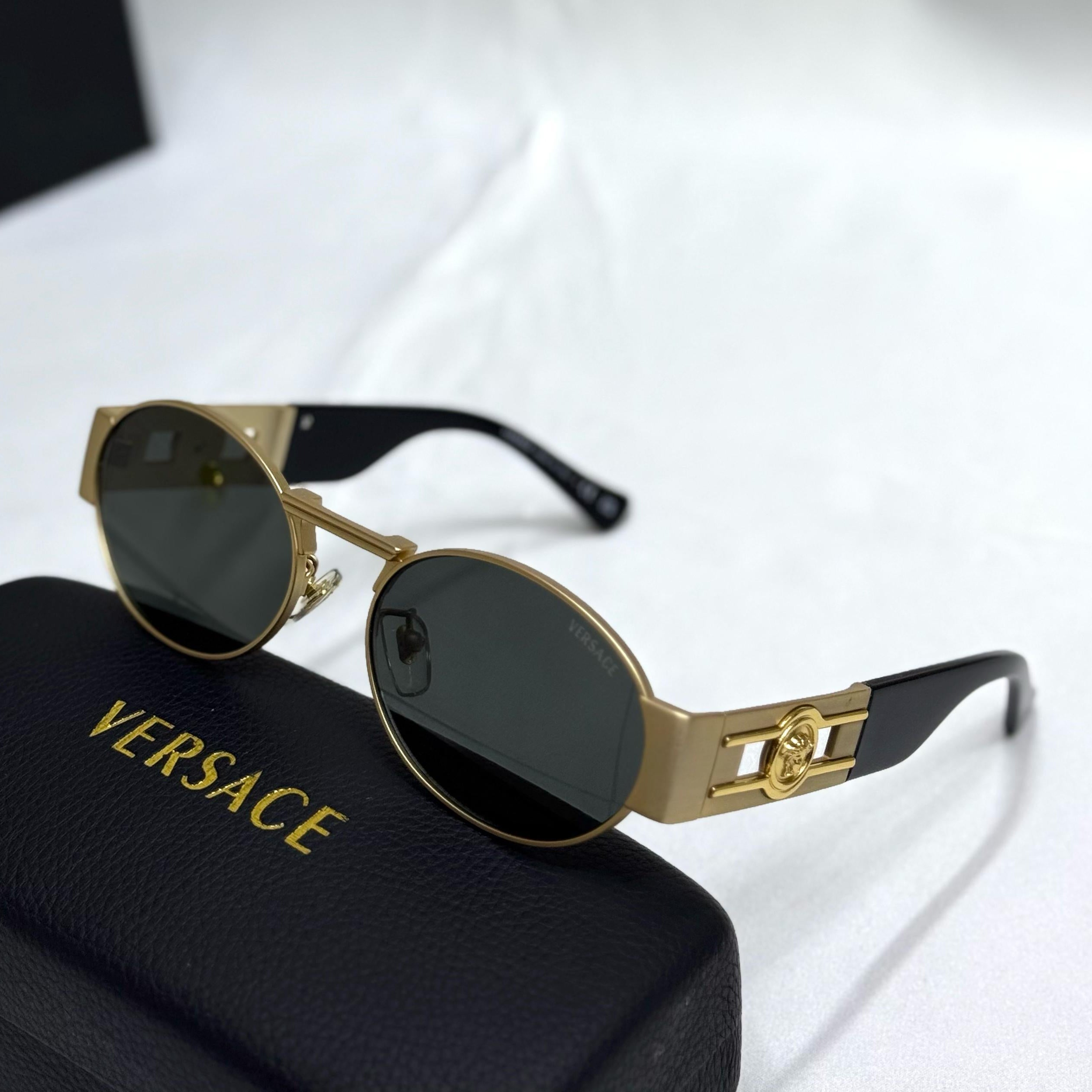 Versace Round Medusa Sunglasses – VE2198 Style